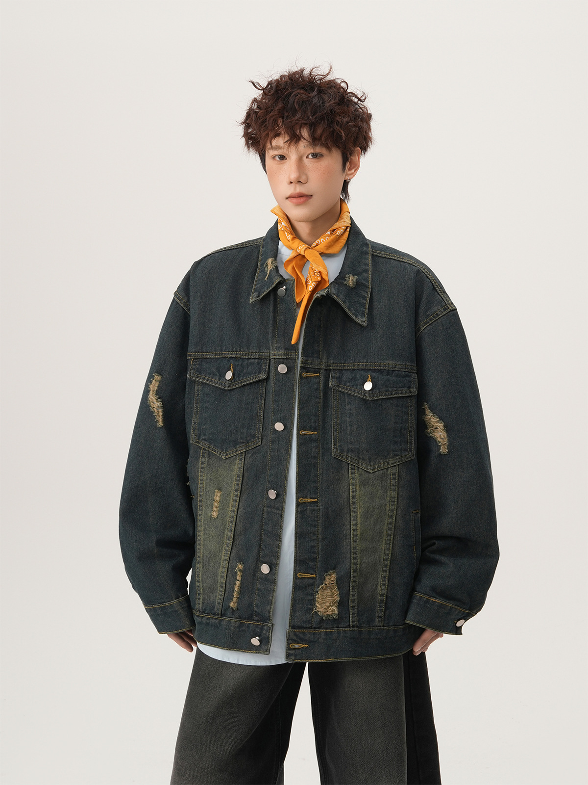 جاكيت دنيم ممزق على الطراز الأ - مراجعة Street Fashion Jacket وسعره