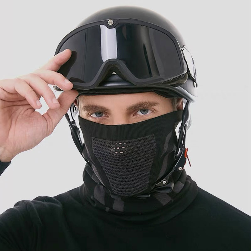 منديل الرياضة في الهواء الطلق  - مراجعة Balaclava Face Mask وسعره