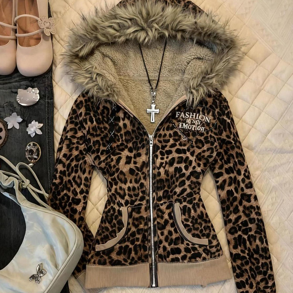 هودي نسائي جديد بتصميم أمريكي  - مراجعة Street Fashion Jacket وسعره