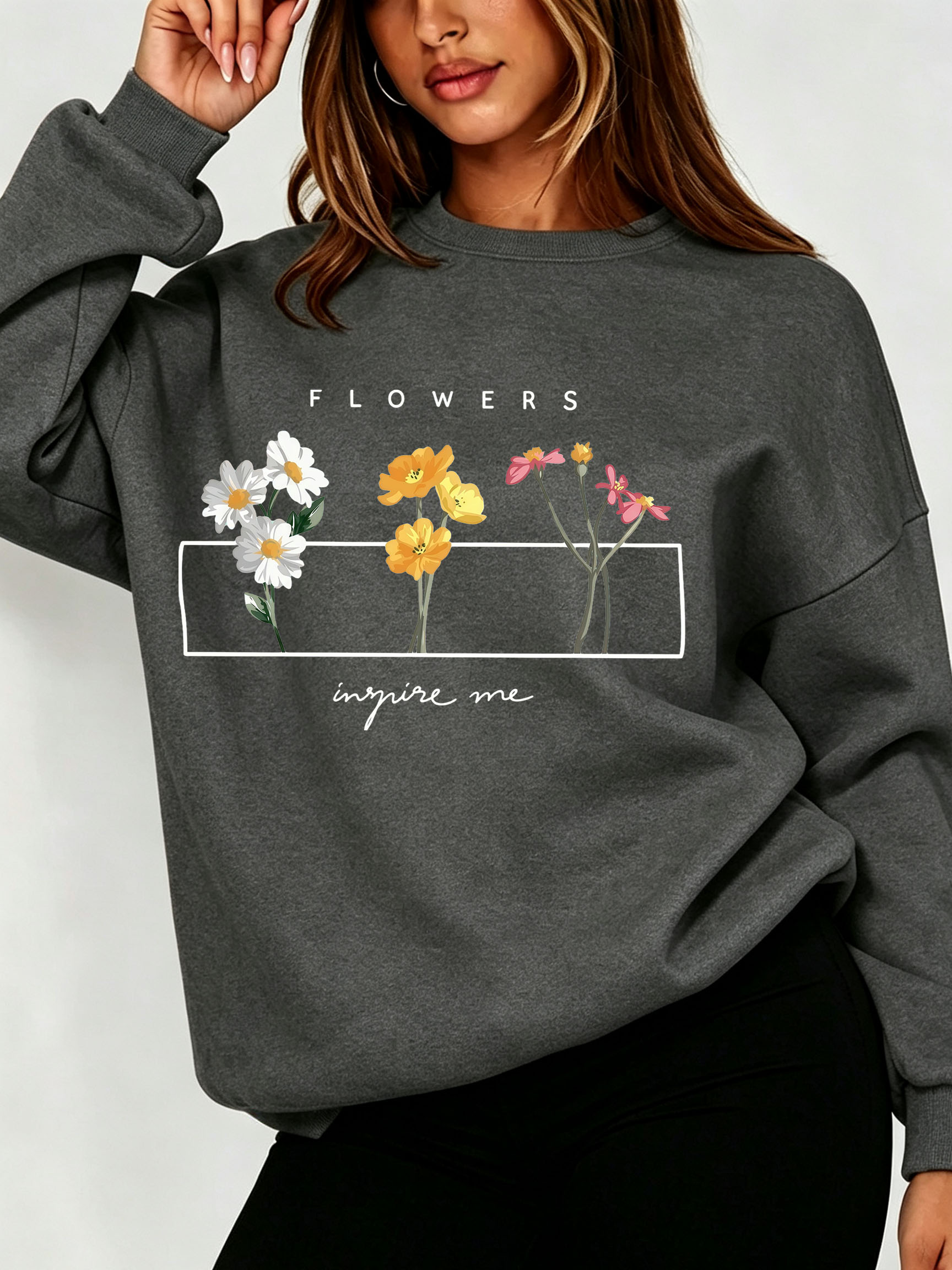 بلوزة نسائية بتصميم زهور الأقح - مراجعة Oversized Crewneck Fleece وسعره